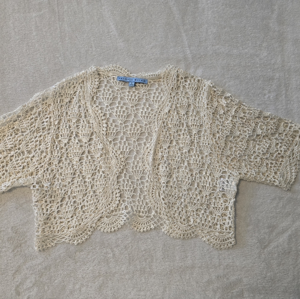 Antonio melani , lace cropped top